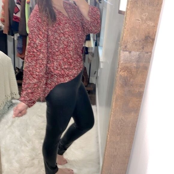 Amuse Society floral top size small - Picture 3 of 9